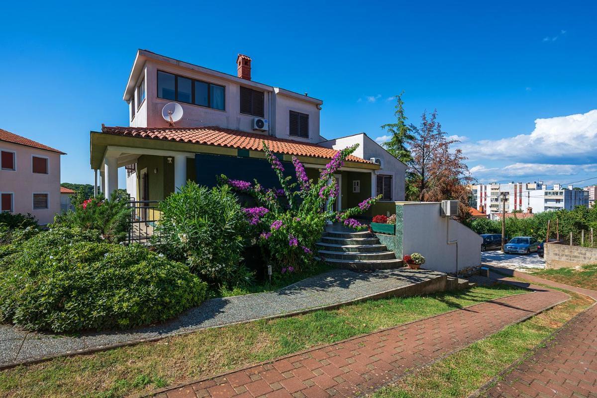 Apartment Monvidal Pula Exterior foto