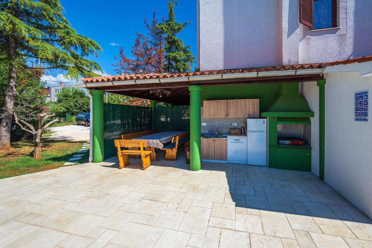 Apartment Monvidal Pula Exterior foto