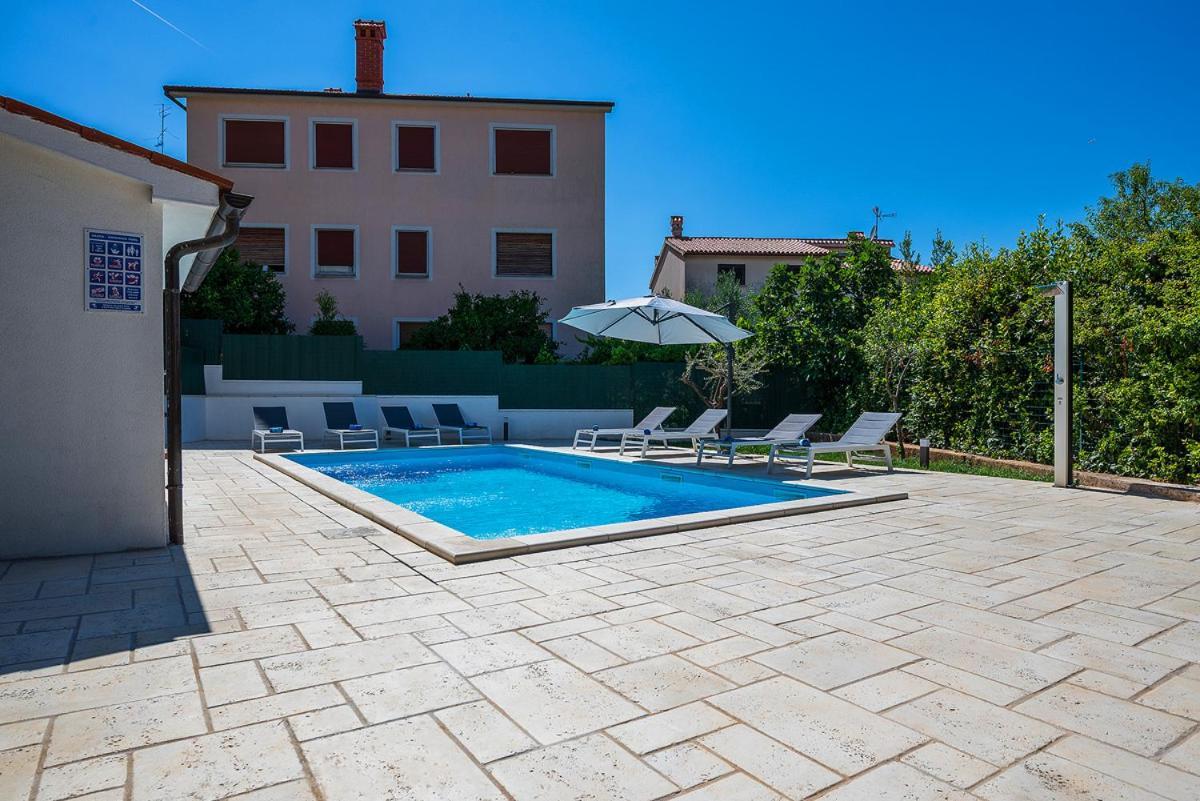 Apartment Monvidal Pula Exterior foto
