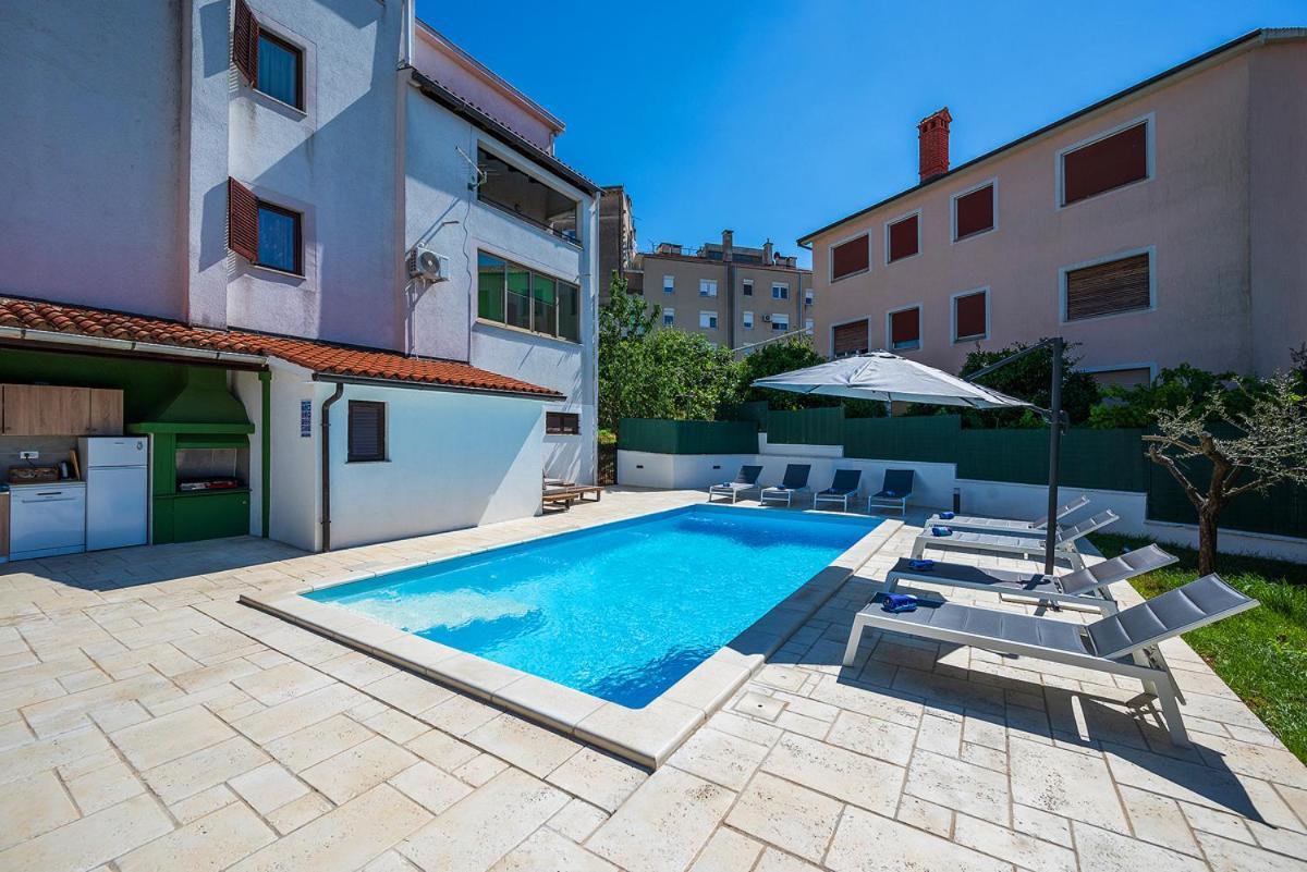 Apartment Monvidal Pula Exterior foto
