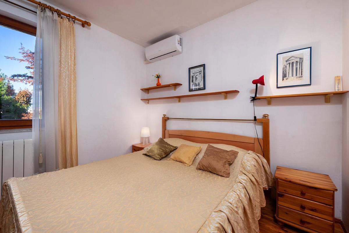 Apartment Monvidal Pula Exterior foto