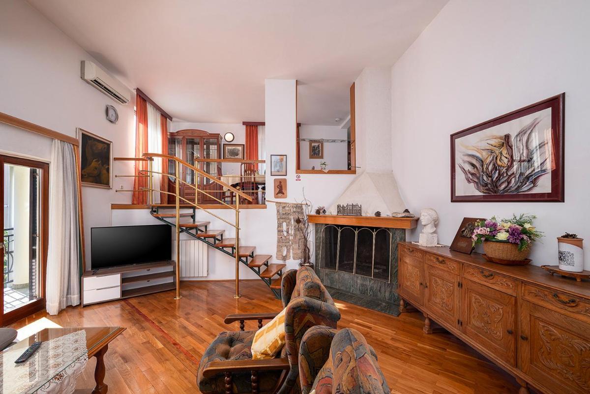 Apartment Monvidal Pula Exterior foto